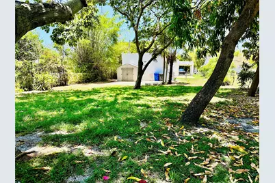 2425 Pierce Street, Hollywood, FL 33020 - Photo 15