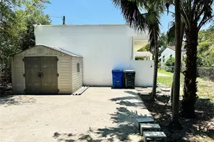 2425 Pierce St, Hollywood, FL 33020 - Photo 13