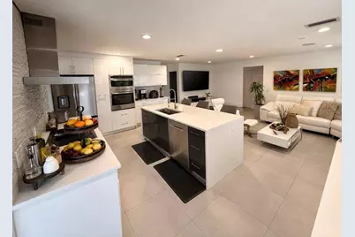 111 Camelot Court, Royal Palm Beach, FL 33411 - Photo 5