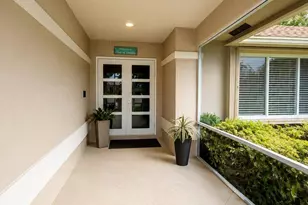 111 Camelot Ct, Royal Palm Beach, FL 33411 - Photo 31