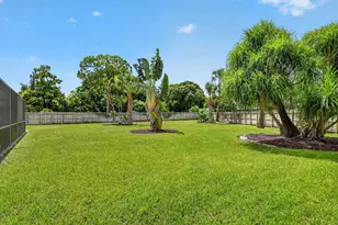 93 Santa Monica Ave, Royal Palm Beach, FL 33411 - Photo 35