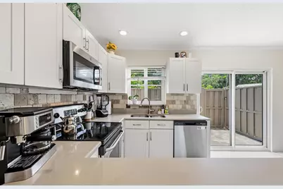 47 NE 20th Court #1H, Wilton Manors, FL 33305 - Photo 11