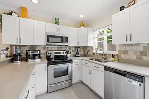 47 NE 20th Ct, Wilton Manors, FL 33305 - Photo 11