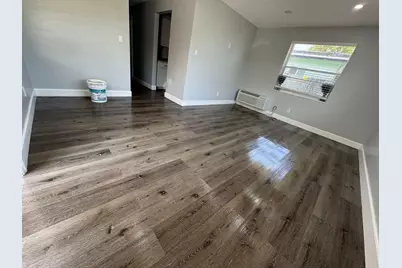 921 NE 22nd Drive, Wilton Manors, FL 33305 - Photo 13