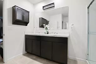 692 SW Paar Dr, Port Saint Lucie, FL 34953 - Photo 29