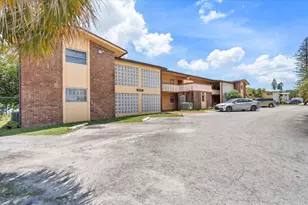 18801 NE 2nd Ave, Miami, FL 33179 - Photo 5