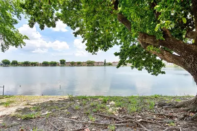 18801 NE 2nd Avenue #1005, Miami, FL 33179 - Photo 3