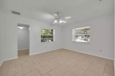 2302 Sunrise Boulevard #BLG 1, 209, Fort Pierce, FL 34982 - Photo 15