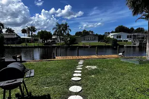7882 SE Paradise Dr, Stuart, FL 34997 - Photo 3