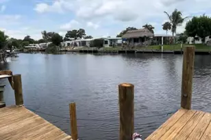 7882 SE Paradise Dr, Stuart, FL 34997 - Photo 21