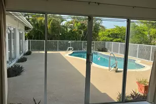 4804 Mango Dr, Tamarac, FL 33319 - Photo 5