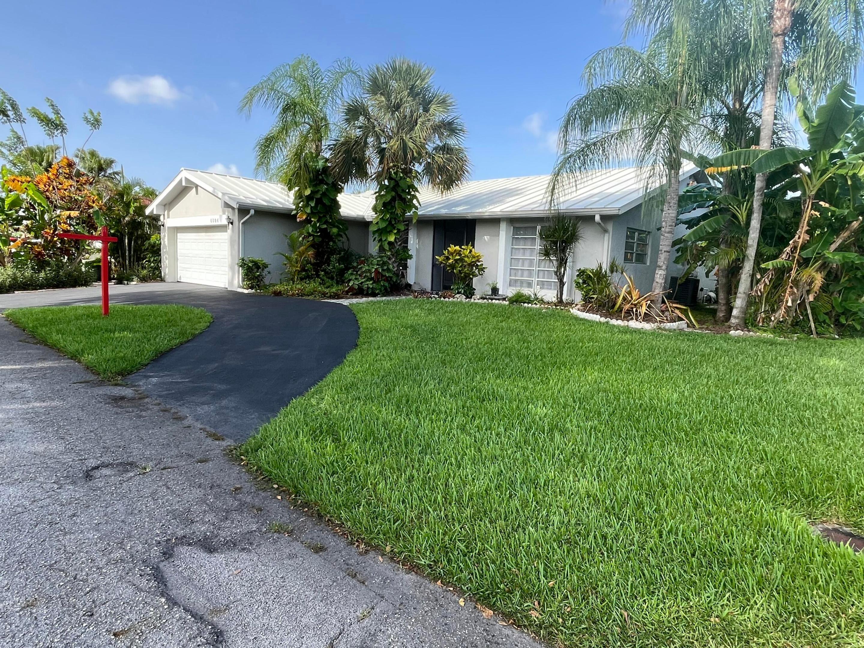 4804 Mango Dr - 4804 Mango Dr, Tamarac, FL 33319 Luxury Property | Jose Angel Pina