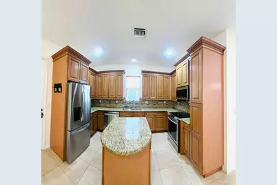8296 NW 9th Avenue, Boca Raton, FL 33487 - Photo 13