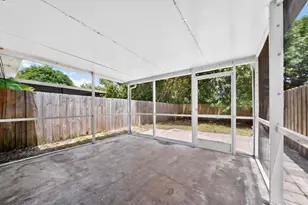 292 Sunshine Dr, Coconut Creek, FL 33066 - Photo 23
