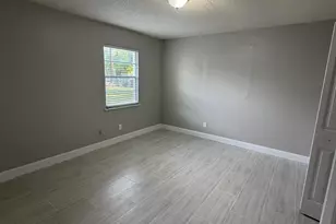 1605 N 42nd St, Fort Pierce, FL 34947 - Photo 17