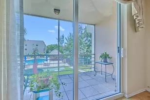 3091 E Sunrise Lakes Dr E, Sunrise, FL 33322 - Photo 47