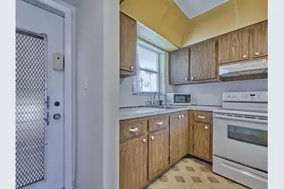 3091 E Sunrise Lakes Drive E #212, Sunrise, FL 33322 - Photo 23