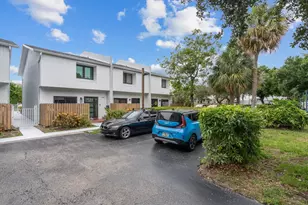 2116 NE 44th St, Lighthouse Point, FL 33064 - Photo 5