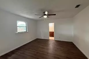 2008 SW Hampshire Ln, Port Saint Lucie, FL 34953 - Photo 9