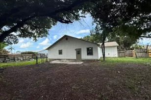 2008 SW Hampshire Ln, Port Saint Lucie, FL 34953 - Photo 15