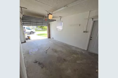 1641 NW 49th Street, Deerfield Beach, FL 33064 - Photo 5