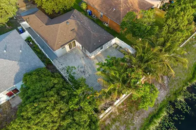 1561 NW 7th Lane, Pompano Beach, FL 33060 - Photo 27