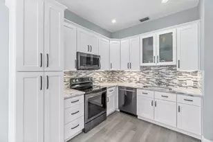 5208 Lake Catalina Dr N, Boca Raton, FL 33496 - Photo 11