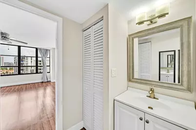 600 Three Islands Boulevard #1418, Hallandale Beach, FL 33009 - Photo 25