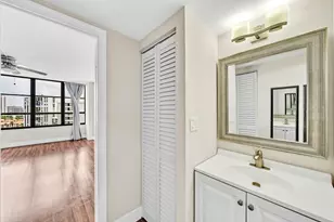 600 Three Islands Boulevard, Hallandale Beach, FL 33009 - Photo 25
