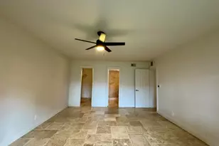 124 NE 19th Ct, Wilton Manors, FL 33305 - Photo 11