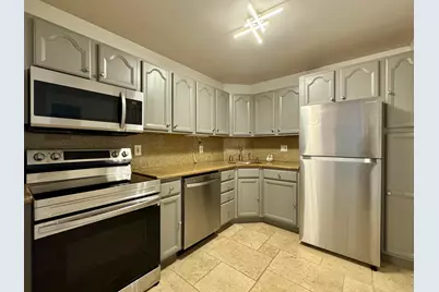 124 NE 19th Court #B102, Wilton Manors, FL 33305 - Photo 3