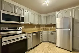 124 NE 19th Ct, Wilton Manors, FL 33305 - Photo 3