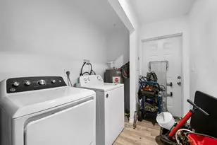 242 SW 3rd St, Deerfield Beach, FL 33441 - Photo 13