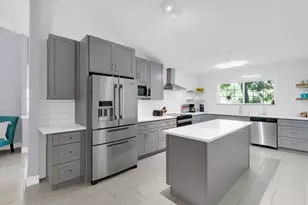 843 Vocelle Ave, Sebastian, FL 32958 - Photo 9
