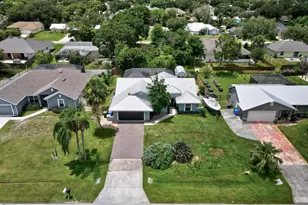843 Vocelle Ave, Sebastian, FL 32958 - Photo 37