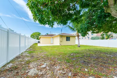 289 SW 3rd Court, Deerfield Beach, FL 33441 - Photo 29