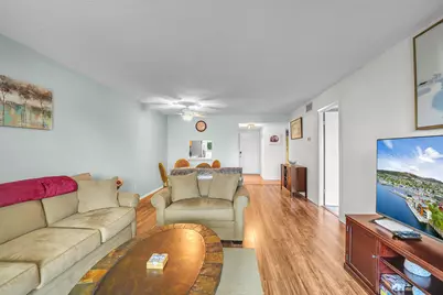 210 Lake Evelyn Drive, West Palm Beach, FL 33411 - Photo 5