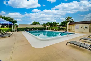 210 Lake Evelyn Dr, West Palm Beach, FL 33411 - Photo 31