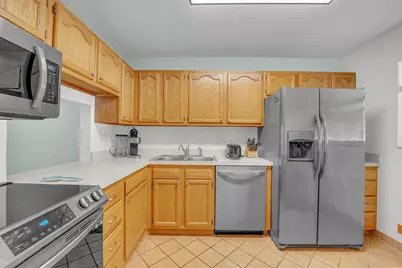 210 Lake Evelyn Drive, West Palm Beach, FL 33411 - Photo 9
