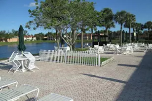 210 Lake Evelyn Dr, West Palm Beach, FL 33411 - Photo 33