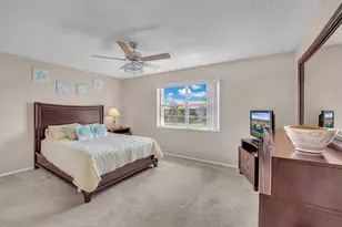 210 Lake Evelyn Dr, West Palm Beach, FL 33411 - Photo 21