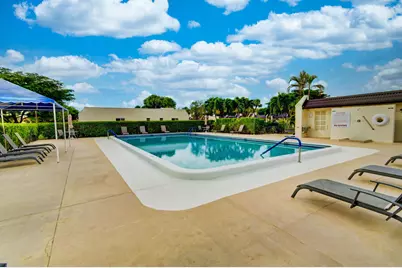 210 Lake Evelyn Drive, West Palm Beach, FL 33411 - Photo 23