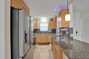 2400 NE 36th St, Lighthouse Point, FL 33064 - Photo 7