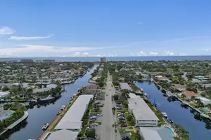 2400 NE 36th St, Lighthouse Point, FL 33064 - Photo 29