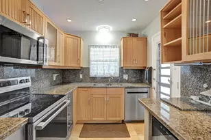 2400 NE 36th St, Lighthouse Point, FL 33064 - Photo 9