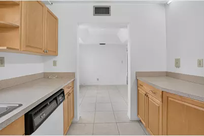 15216 Lakes Of Delray Boulevard #155, Delray Beach, FL 33484 - Photo 11