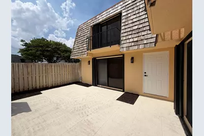 169 Lake Arbor Drive, Palm Springs, FL 33461 - Photo 27