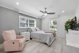725 NE 36th St, Boca Raton, FL 33431 - Photo 17