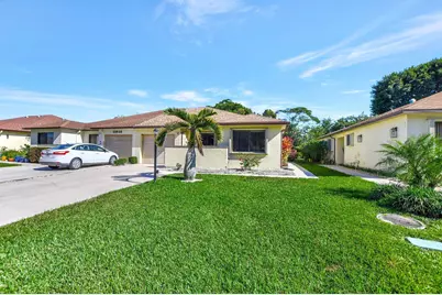 20936 Concord Green Drive E, Boca Raton, FL 33433 - Photo 1