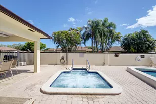 20936 Concord Green Dr E, Boca Raton, FL 33433 - Photo 31